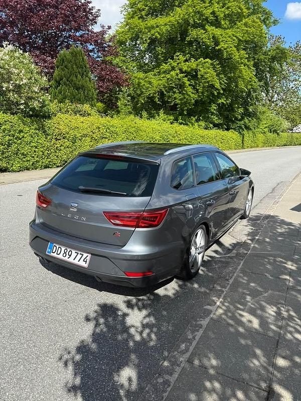 Brugt Seat Leon FR 150 HK (110 kW) 2017 Grå Hatchback