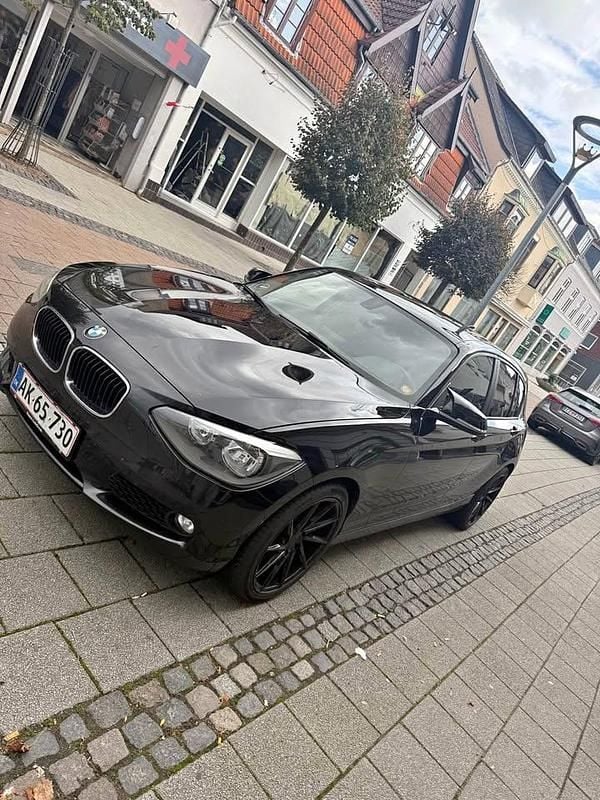 Sort Brugt 2014 BMW 116 Efficient Dynamics Hatchback | 95.000 kr. - Billede 1/4