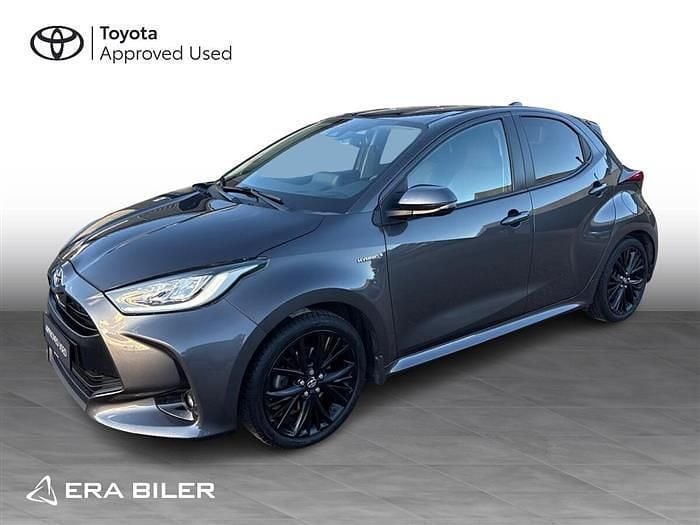 Ash grey Brugt 2021 Toyota Yaris Hybrid H3 Smart Hatchback | 179.900 kr. (Fair pris) - Billede 1/3