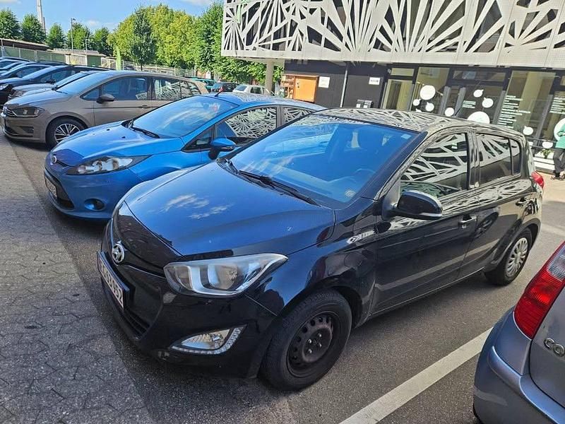 Brugt Hyundai i20 GO! 85 HK (62 kW) 2014 Sort MPV