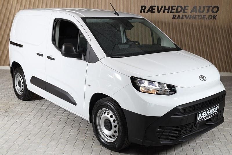 Hvid Ny 2025 Toyota Proace City Van | 197.600 kr. - Billede 1/4