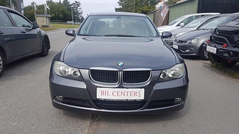 Brugt BMW 318 143 HK (105 kW) 2007 Sedan