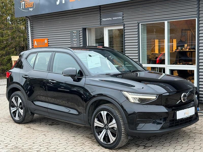 Sortmetal Brugt 2022 Volvo XC40 Core SUV | 234.900 kr. (Lidt for dyr) - Billede 1/4