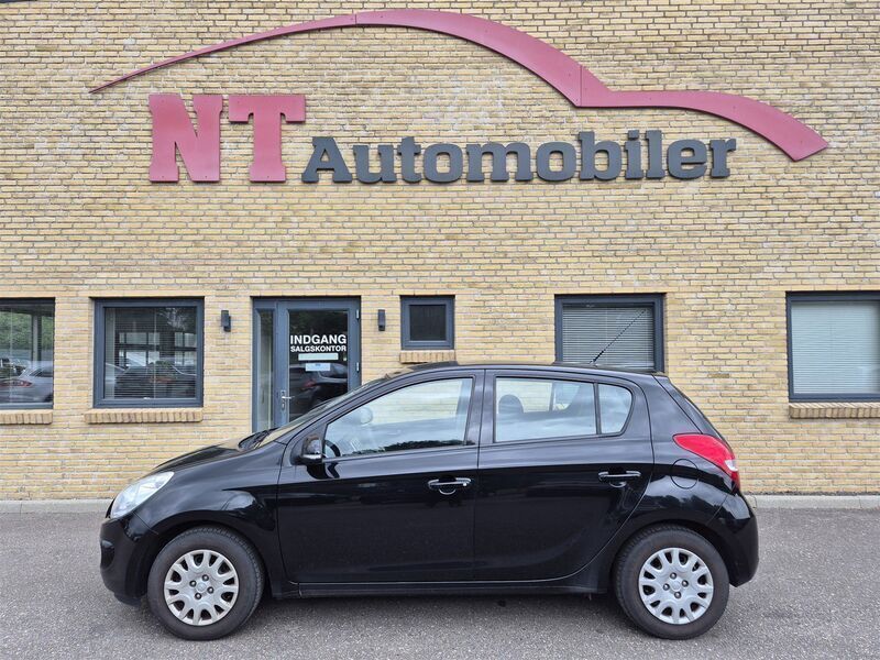 Sort Brugt 2012 Hyundai i20 Hatchback | 14.900 kr. (God pris) - Billede 1/4