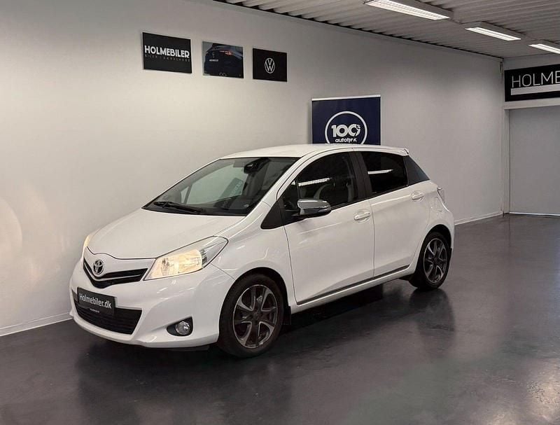 Brugt Toyota Yaris T2 100 HK (73 kW) 2011 Hvid Hatchback
