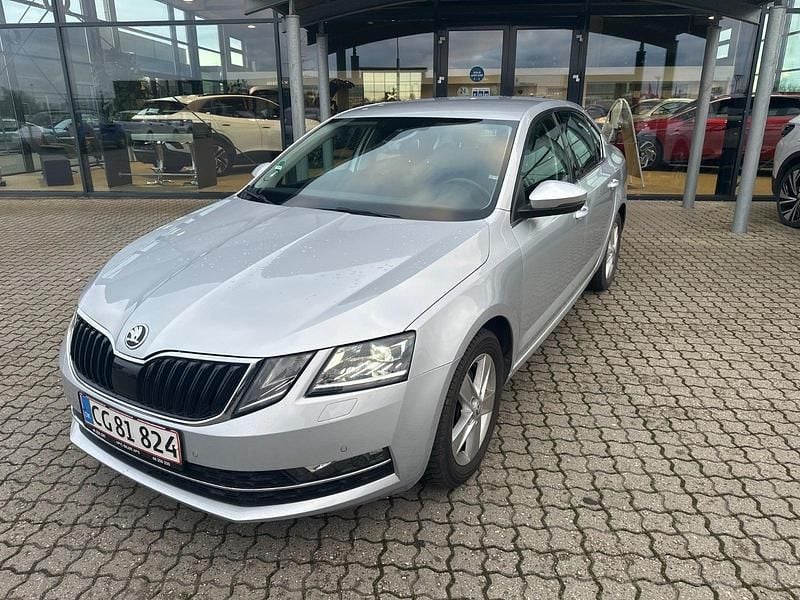 Sølvmetal Brugt 2019 Skoda Octavia Style Hatchback | 139.780 kr. (Super pris) - Billede 1/4