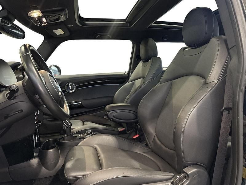 Brugt Mini Cooper SE 135 kW (184 HK) 2022 Sort/hvid Hatchback