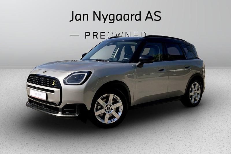 Sølvmetal Brugt 2024 Mini Countryman Classic SUV | 329.000 kr. (God pris) - Billede 1/4
