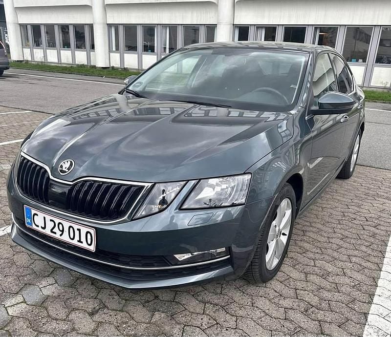 Grå Brugt 2019 Skoda Octavia Sedan | 159.999 kr. (Fair pris) - Billede 1/4