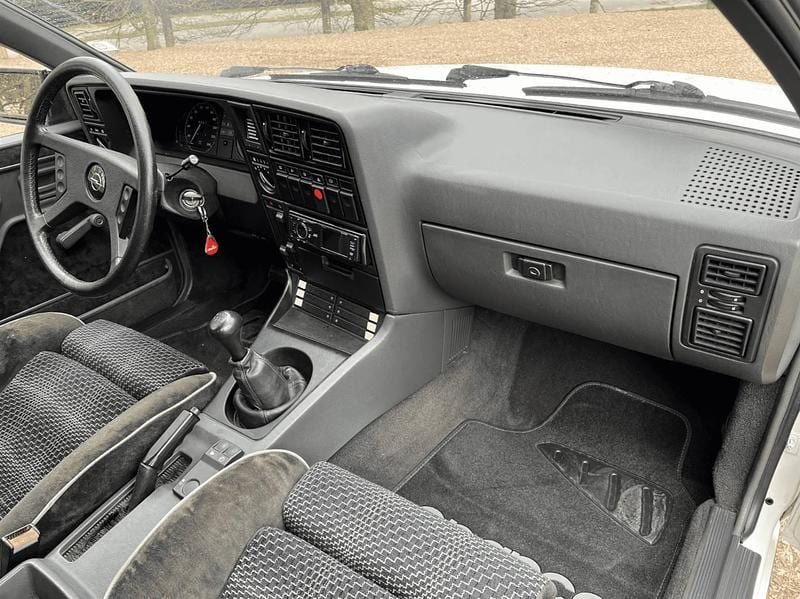 Brugt Opel Senator 1985 Sedan