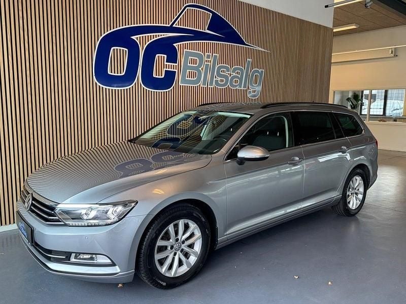 Sølvmetal Brugt 2019 VW Passat Comfortline Premium Stationcar | 189.800 kr. (God pris) - Billede 1/4