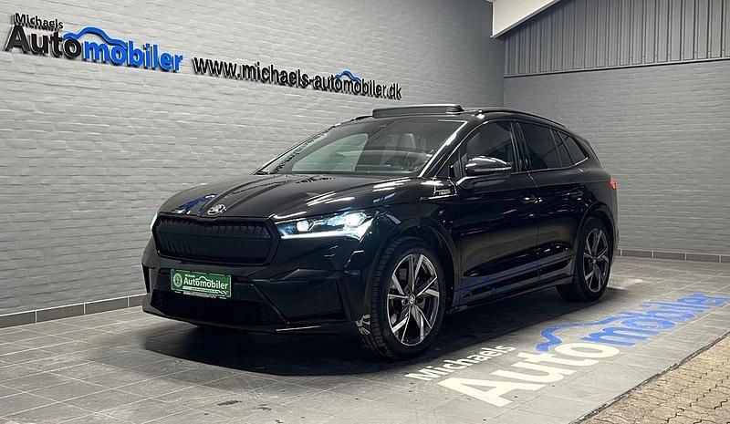 Sortmetal Brugt 2024 Skoda Enyaq iV SportLine SUV | 374.900 kr. (Lidt for dyr) - Billede 1/4