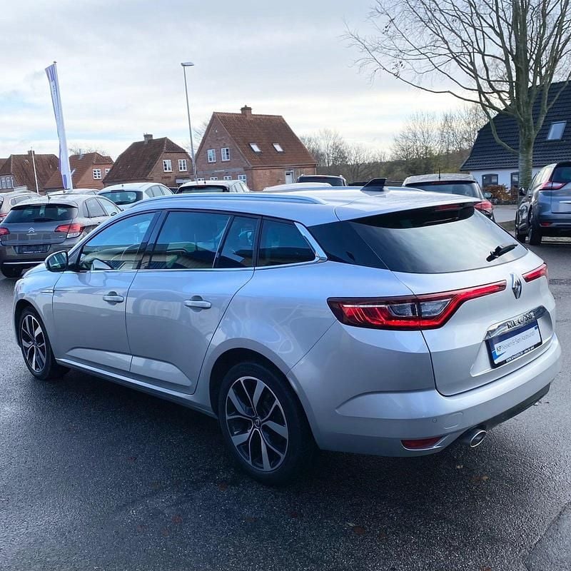 Brugt Renault Mégane IV Bose Edition 140 HK (102 kW) 2019 Sølvmetal Stationcar