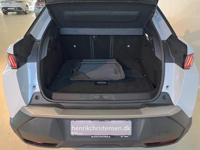 Brugt Peugeot e-3008 Allure 154 kW (210 HK) 2024 Hvidmetal SUV