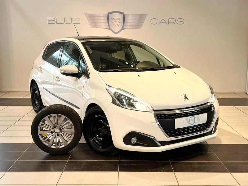 Brugt Peugeot 208 Allure Sky 100 HK (73 kW) 2019 Hvid Hatchback