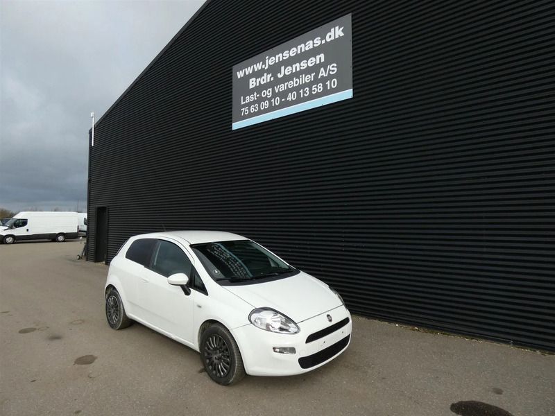 Hvid Brugt 2013 Fiat Punto Hatchback | 18.800 kr. - Billede 1/4