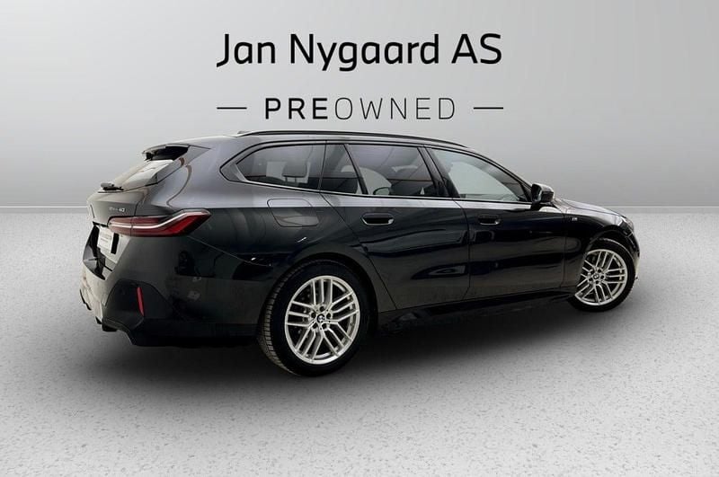 Brugt BMW i5 M Sport 250 kW (340 HK) 2025 Gråmetal Stationcar