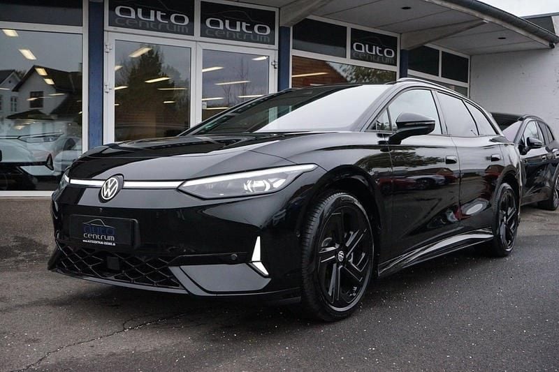 Sortmetal Brugt 2025 VW ID.7 GTX Sedan | 499.900 kr. - Billede 1/4