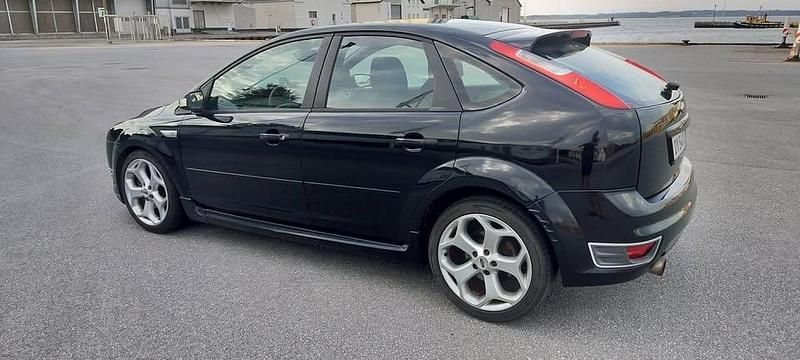 Brugt Ford Focus ST 226 HK (166 kW) 2007 Hatchback