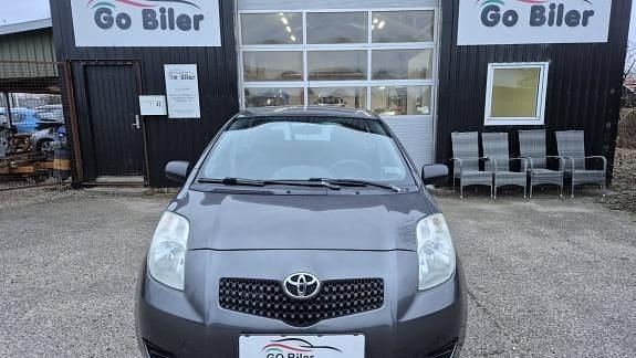 Brugt 2009 Toyota Yaris Hatchback | 24.900 kr. (Super pris) - Billede 1/4