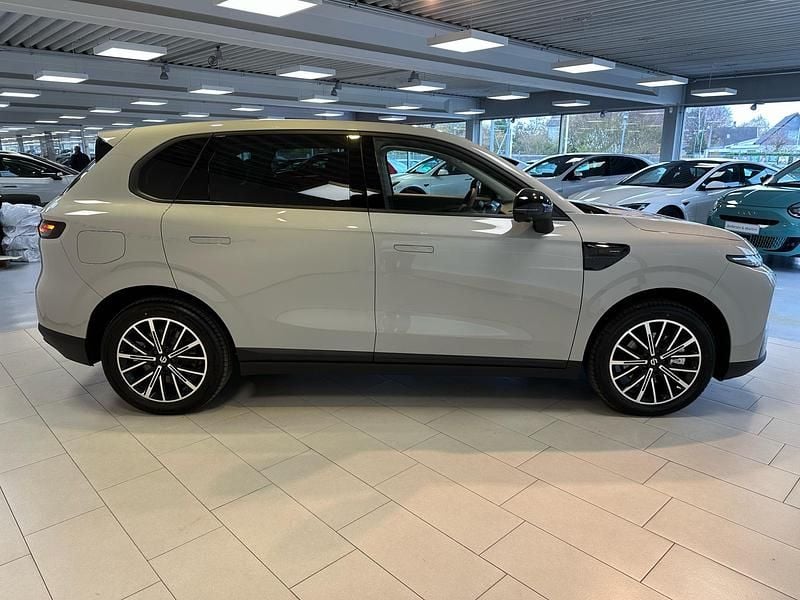 Ny Leapmotor B10 160 kW (218 HK) 2025 Tundragrey SUV