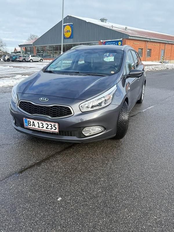 Brugt Kia Ceed 128 HK (94 kW) 2015 Grå Hatchback