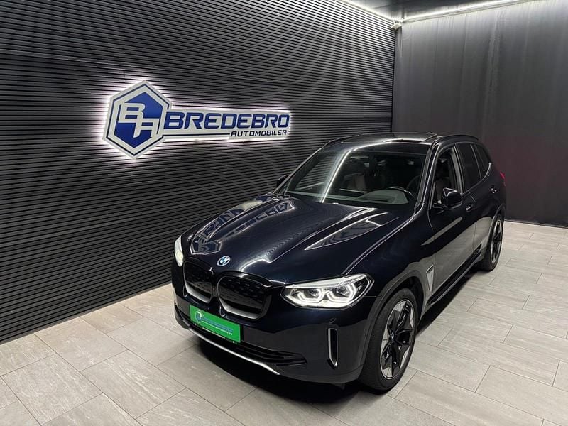 Carbonsortmetal Brugt 2021 BMW iX3 SUV | 279.500 kr. (Fair pris) - Billede 1/4