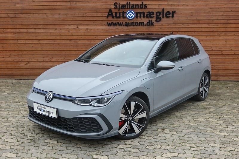 Grå Brugt 2020 VW Golf VIII GTE Hatchback | 230.000 kr. (Dyr) - Billede 1/4