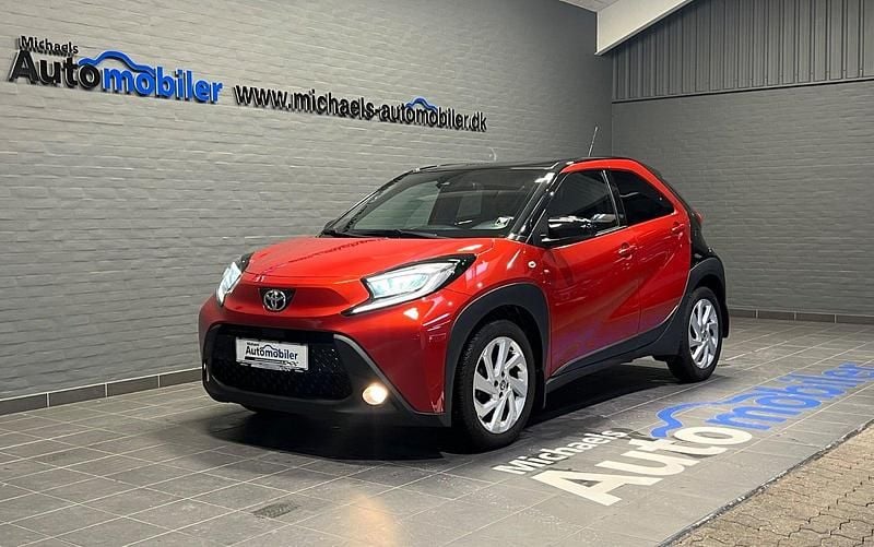Brugt Toyota Aygo X Pulse 72 HK (52 kW) 2022 Rødmetal SUV