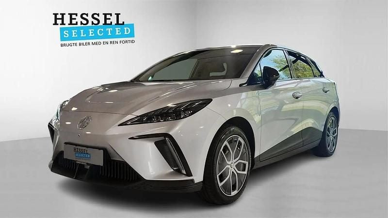 Medal silver Brugt 2024 MG MG4 EV Luxury Hatchback | 189.900 kr. (Fair pris) - Billede 1/4
