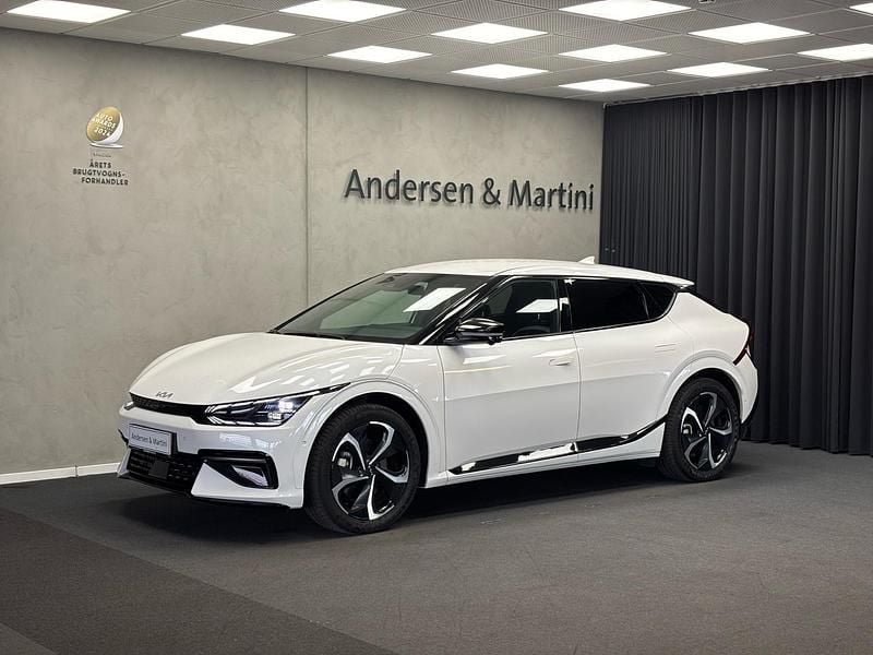 Snow white pearl Brugt 2023 Kia EV6 GT-Line SUV | 389.800 kr. - Billede 1/4