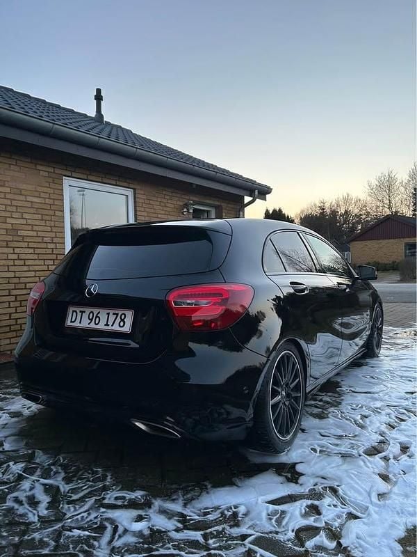 Brugt Mercedes A200 Urban 136 HK (100 kW) 2017 Sort Hatchback