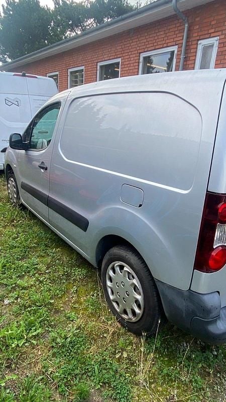 Brugt Peugeot Partner 100 HK (73 kW) 2017 Gråmetal MPV
