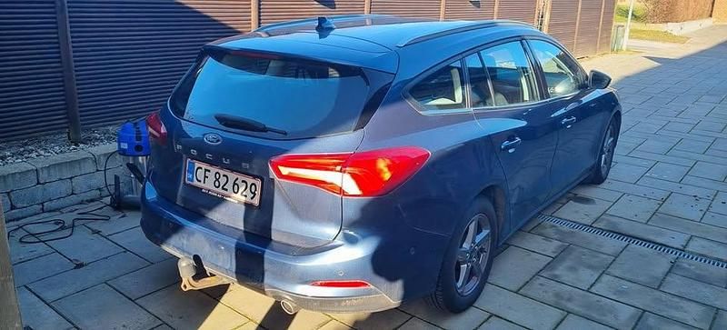 Brugt Ford Focus Titanium 120 HK (88 kW) 2019 Blå Stationcar