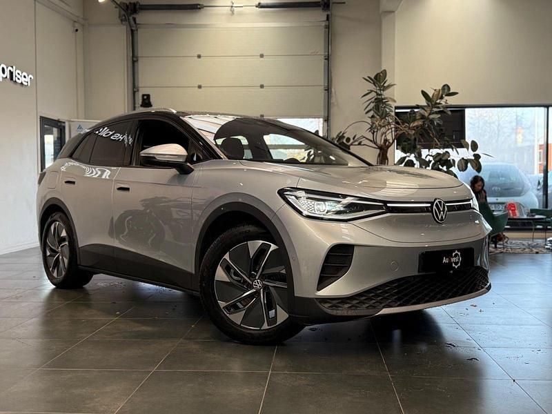Sølvmetal Brugt 2025 VW ID.4 Style SUV | 352.799 kr. (Lidt for dyr) - Billede 1/4