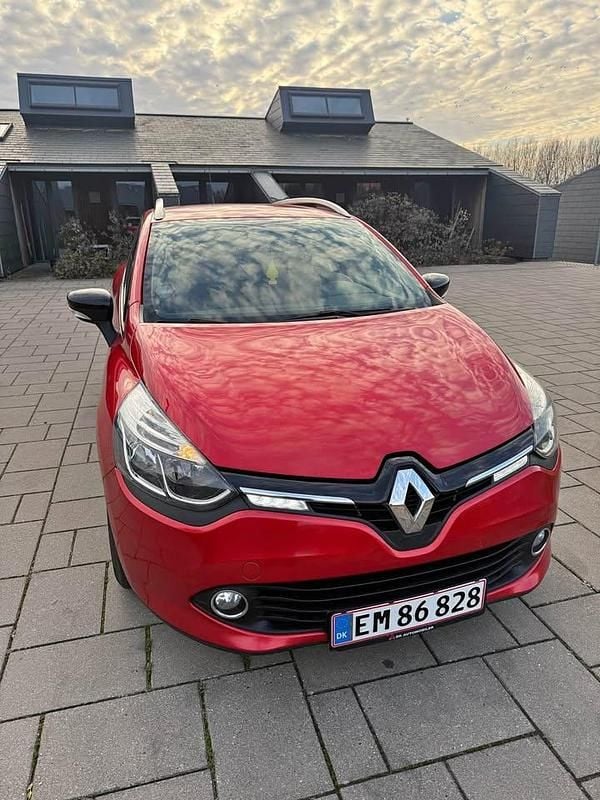 Rød Brugt 2015 Renault Clio GrandTour Stationcar | 48.000 kr. (Fair pris) - Billede 1/4