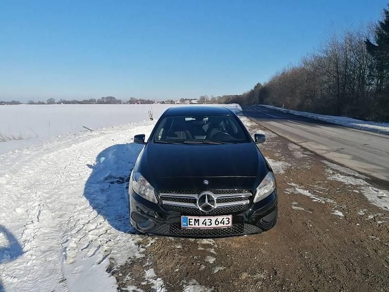 Brugt Mercedes A180 109 HK (80 kW) 2013 Sort Hatchback