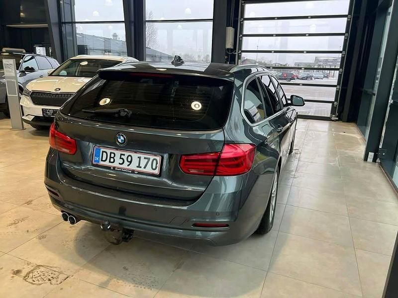 Brugt BMW 320 Advantage 190 HK (139 kW) 2018 Grå Stationcar