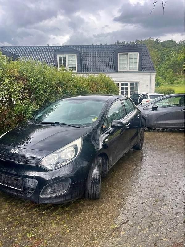 Brugt 2012 Kia Rio Sedan | 29.999 kr. (Fair pris) - Billede 1/4