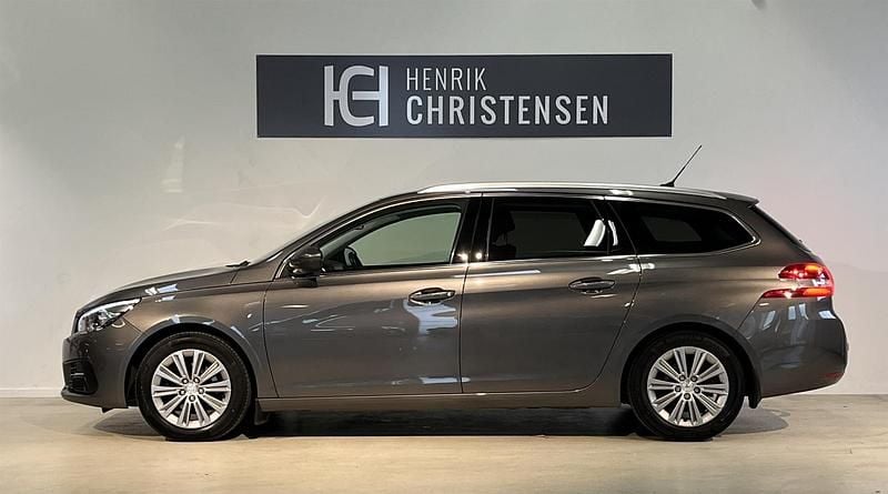 Brugt Peugeot 308 SW Allure 130 HK (95 kW) 2021 Grå platinium Stationcar