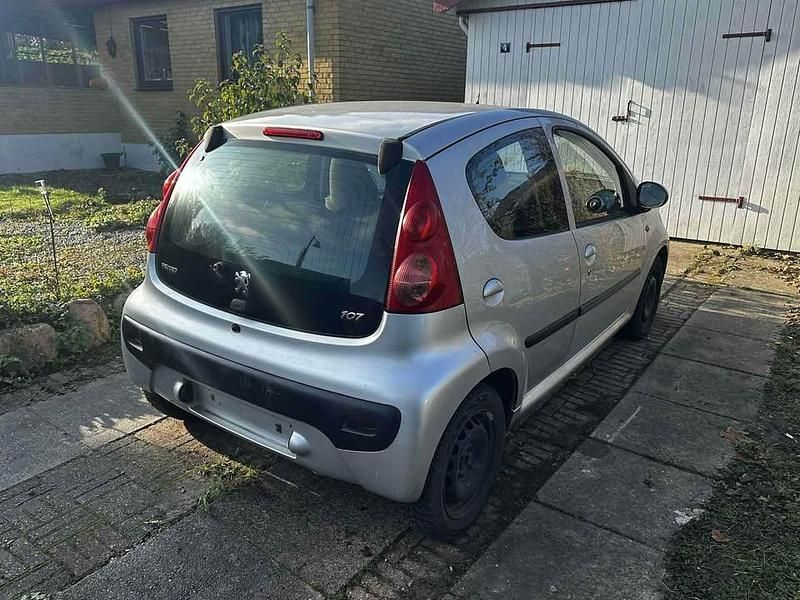 Brugt Peugeot 107 68 HK (50 kW) 2010 Hatchback