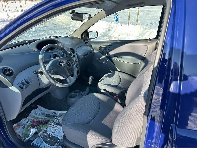 Brugt Toyota Yaris 86 HK (63 kW) 2000 Hatchback