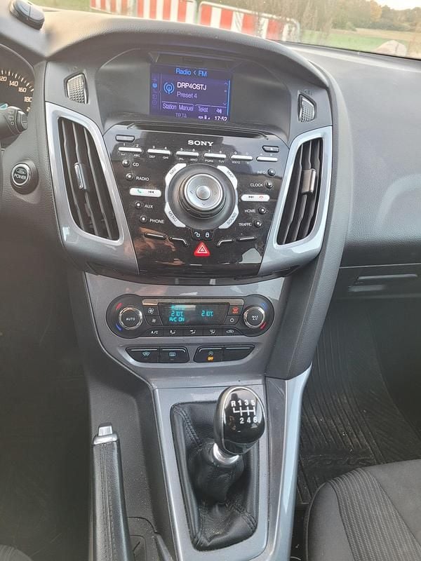 Sort Brugt 2013 Ford Focus Titanium Stationcar | 23.993 kr. (God pris) - Billede 1/8