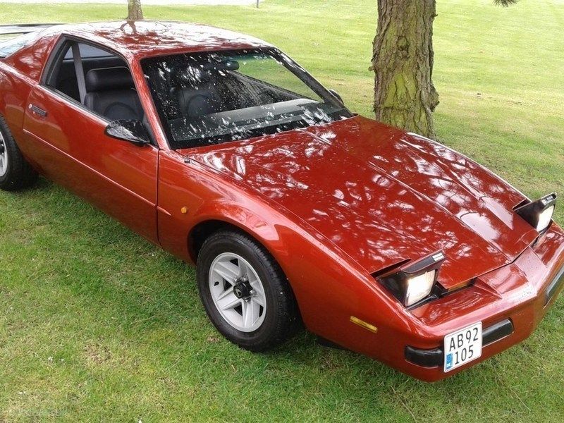 Pontiac firebird 3
