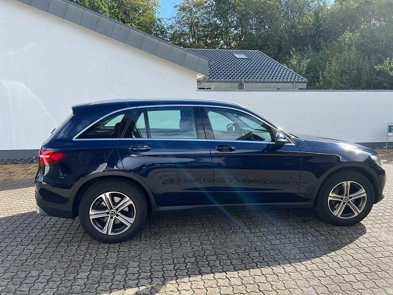 Brugt Mercedes GLC300 245 HK (180 kW) 2018 Mørkblåmetal SUV