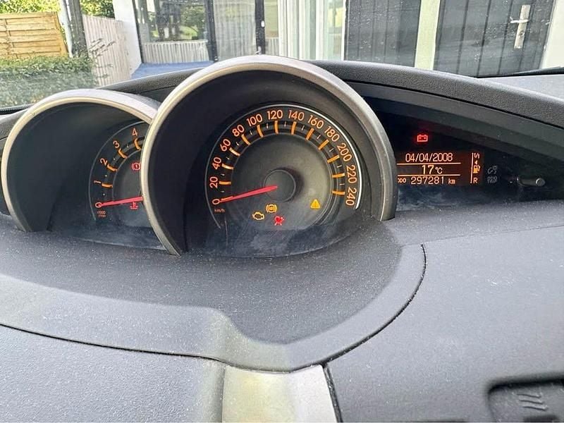 Brugt 2010 Toyota Verso MPV | 30.000 kr. (Lidt for dyr) - Billede 1/4