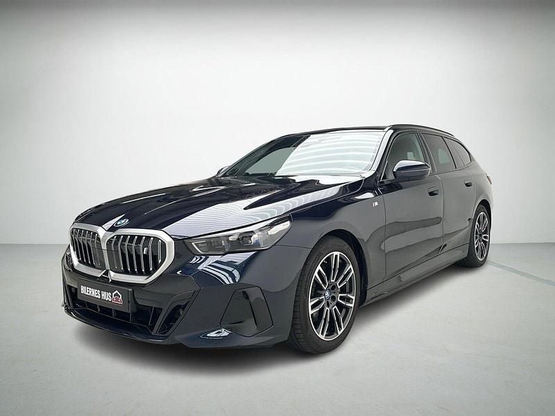 Mørkblå Brugt 2025 BMW i5 M Sport Sedan | 544.900 kr. (Super pris) - Billede 1/4