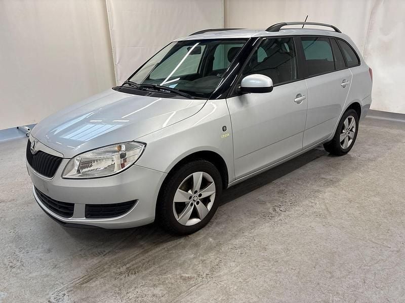 Sølvmetal Brugt 2014 Skoda Fabia Fresh Stationcar | 69.990 kr. (God pris) - Billede 1/2