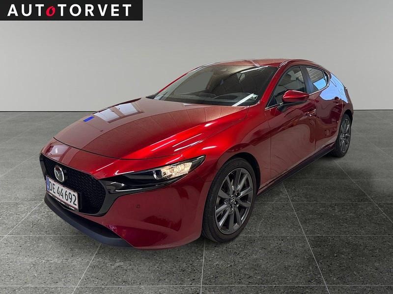 Rødmetal Brugt 2021 Mazda 3 Cosmo Hatchback | 224.700 kr. (Lidt for dyr) - Billede 1/4
