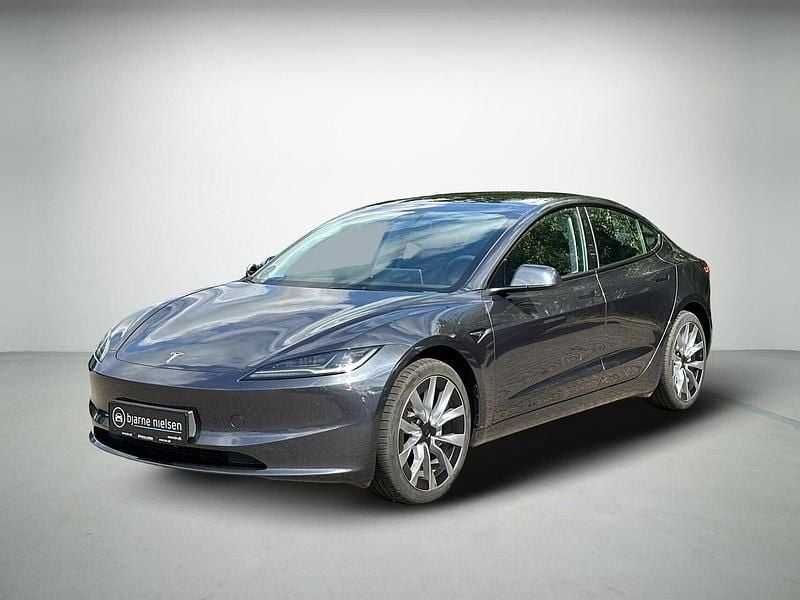 Gråmetal Brugt 2024 Tesla Model 3 RWD Sedan | 279.900 kr. - Billede 1/4